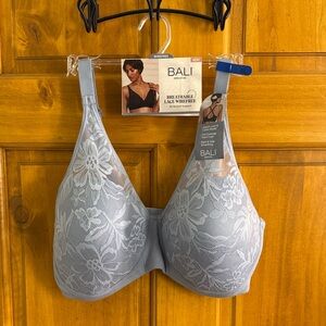 Bali Breathable Lace Wirefree Bra - Light Blue